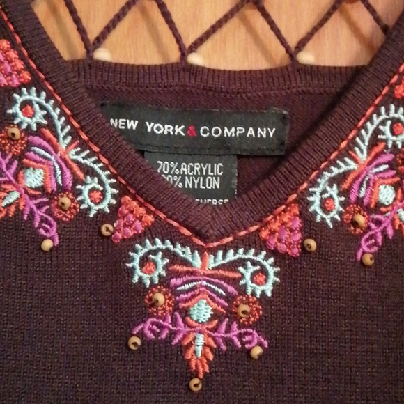 Fun top 😊 - Picture 2 of 5